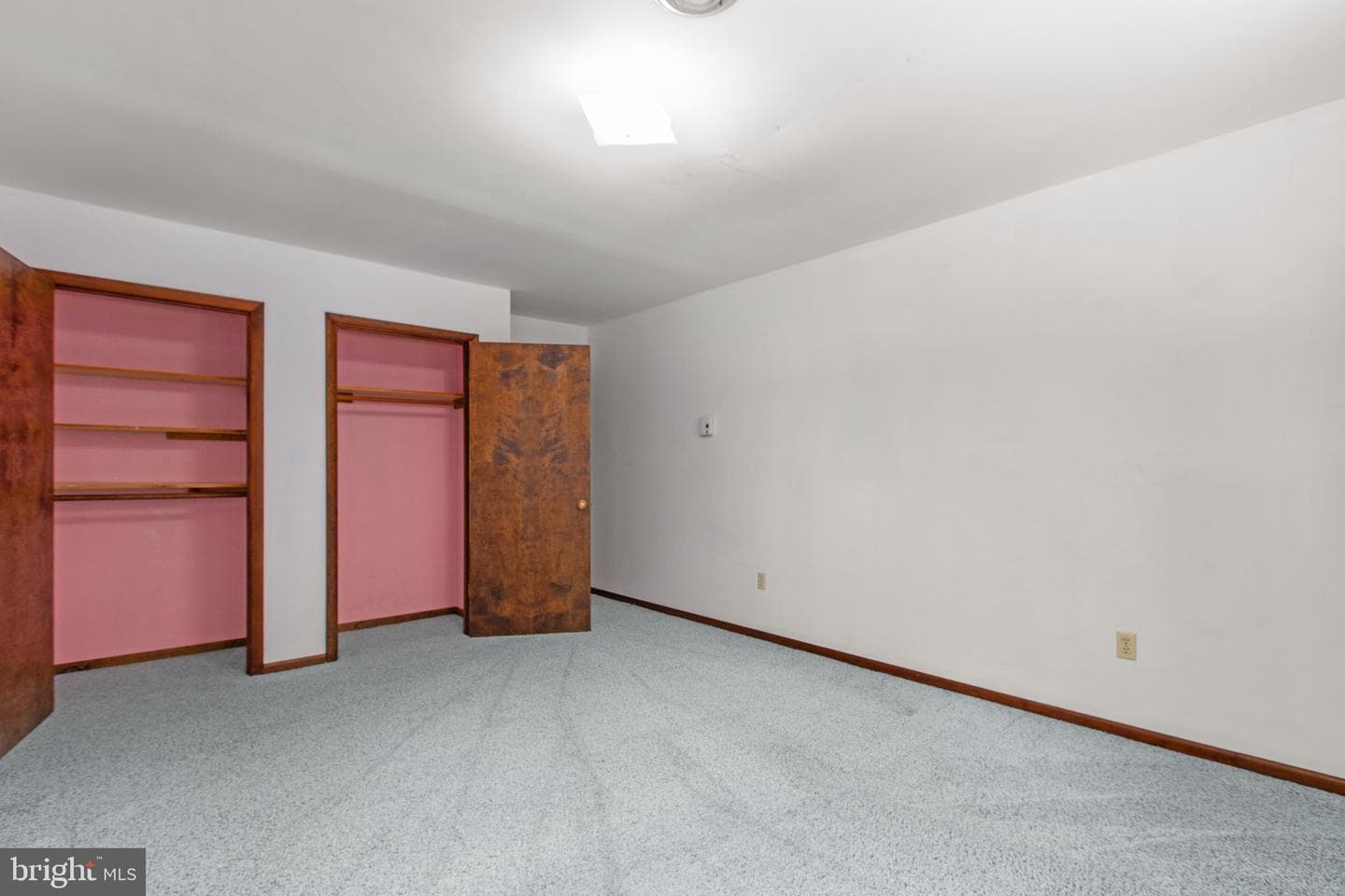5434 Strawberry Lane photo 45