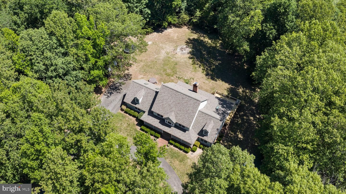 2381 Nancy Lane photo 84