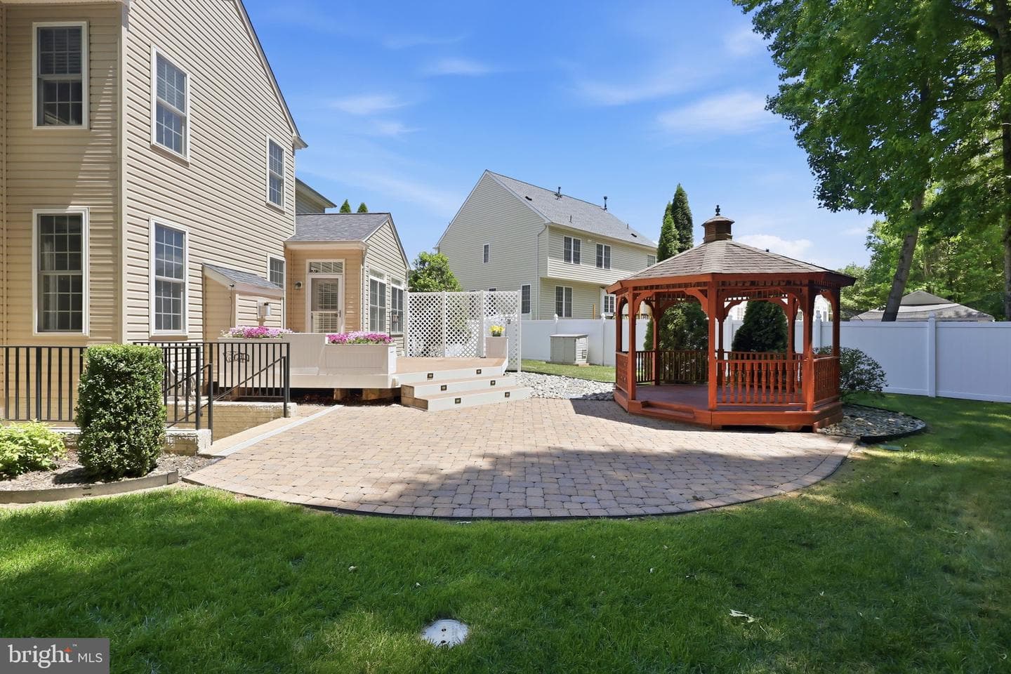 4397 Chatham Drive photo 8