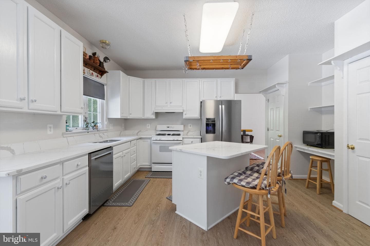 14760 Peach Tree Lane photo 3