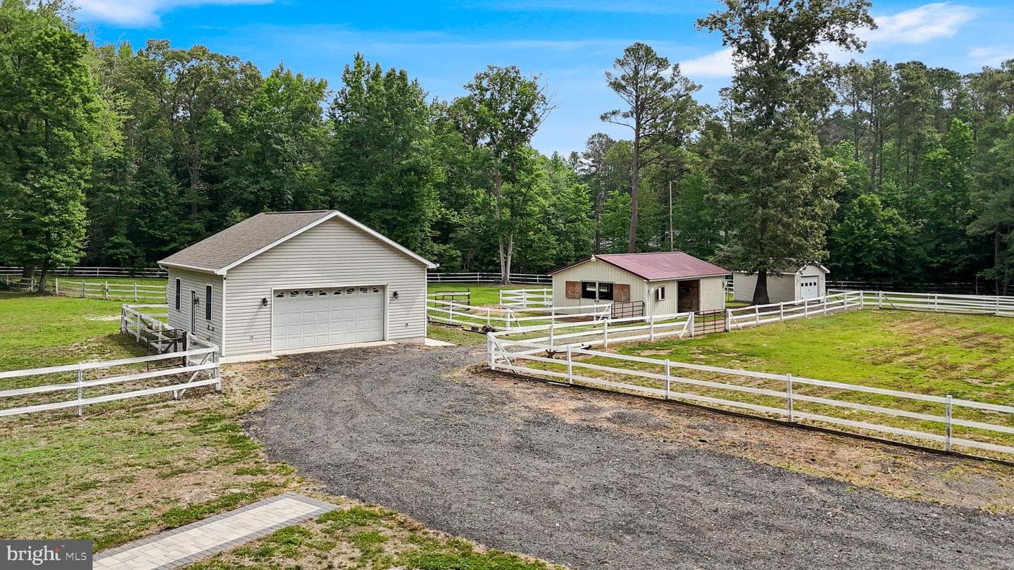 14479 Round Hill Road photo 55