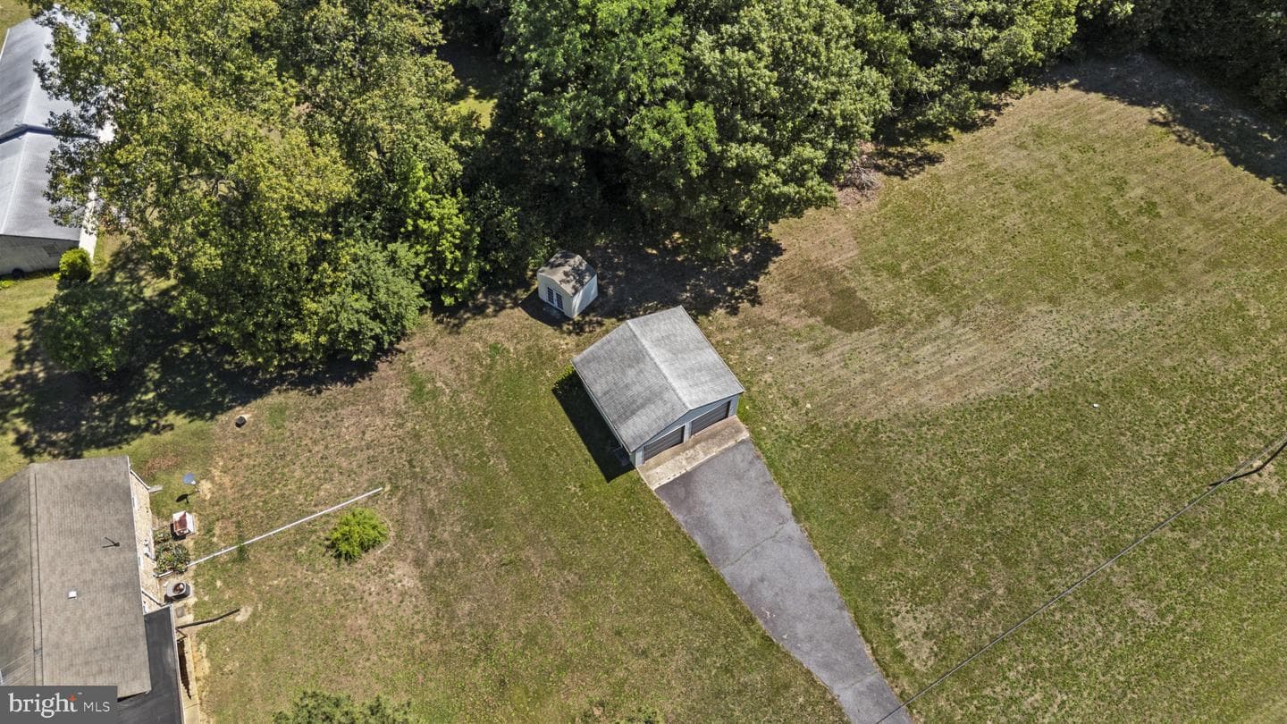 13130 Round Hill Road photo 4