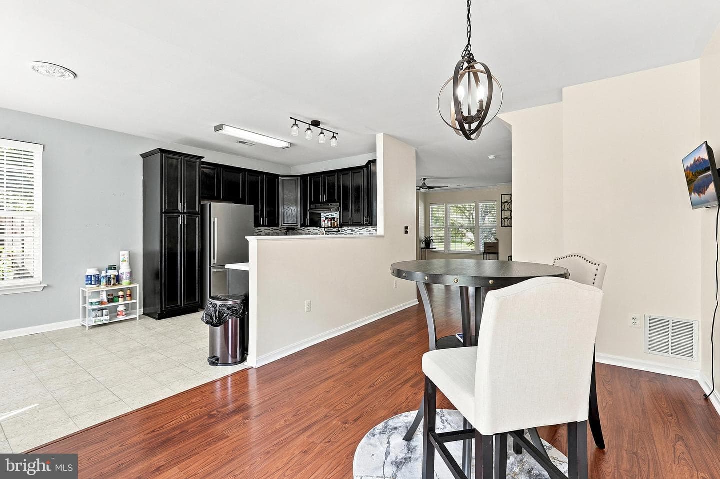 5200 Drakes Court photo 10