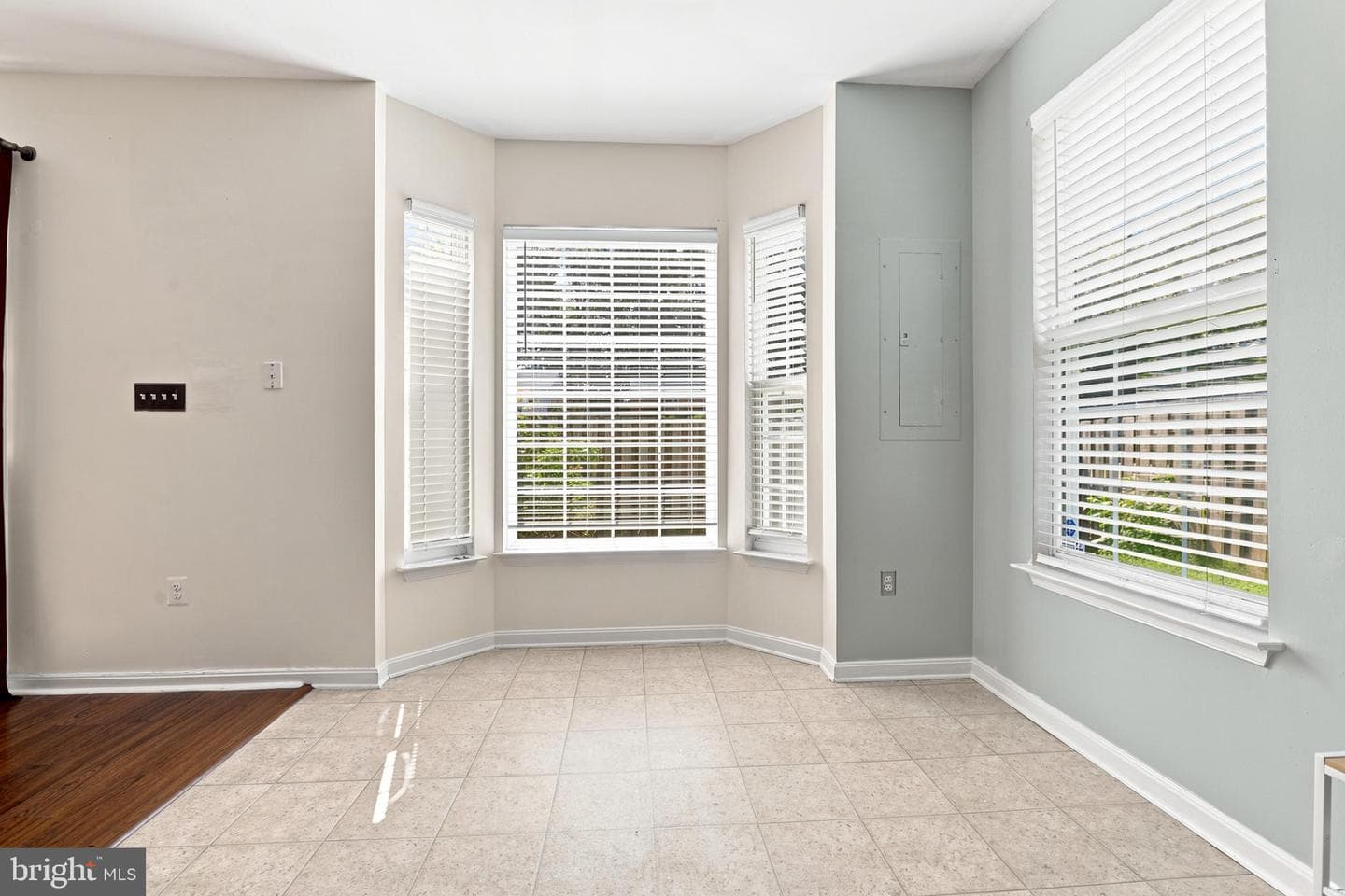 5200 Drakes Court photo 16