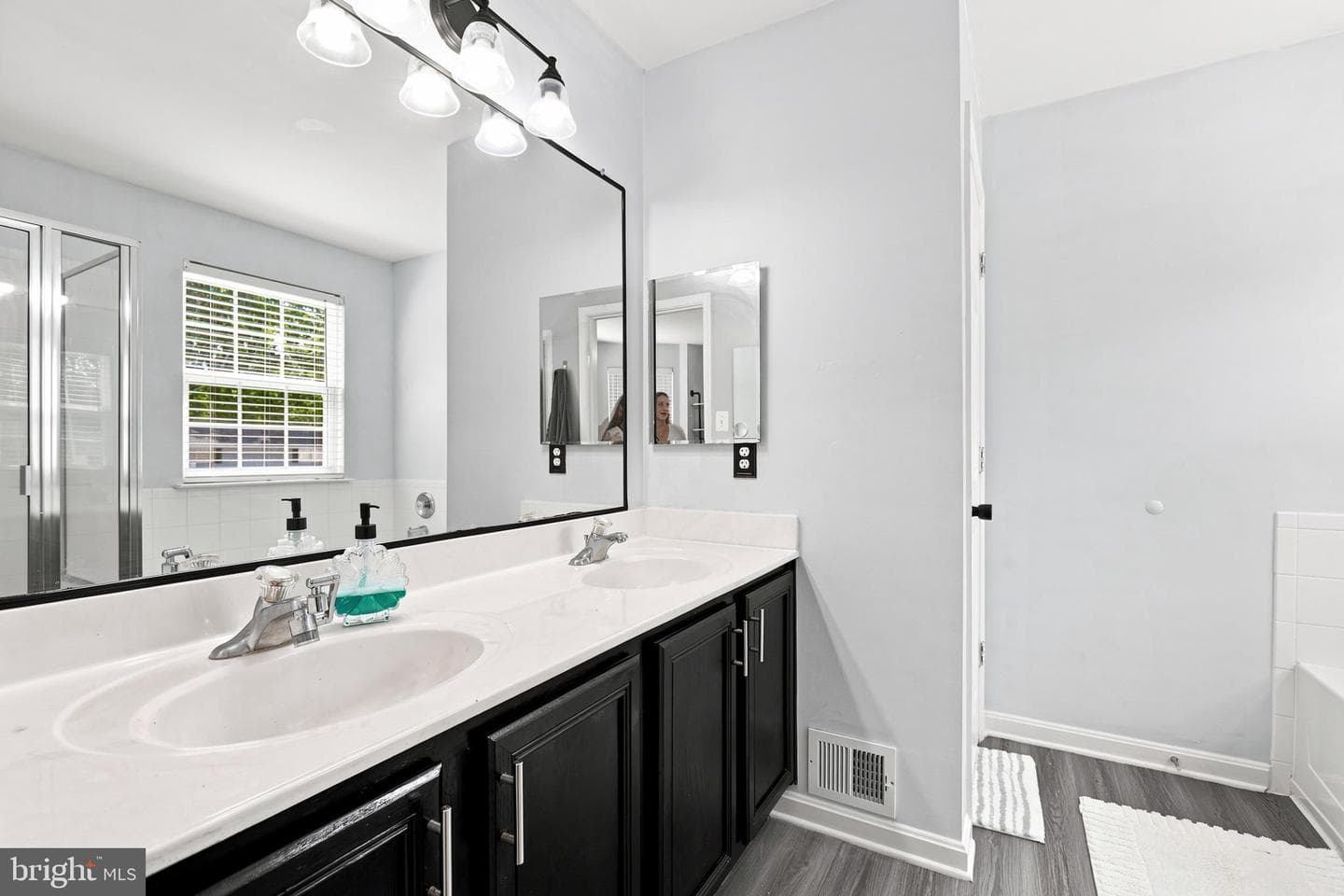 5200 Drakes Court photo 24