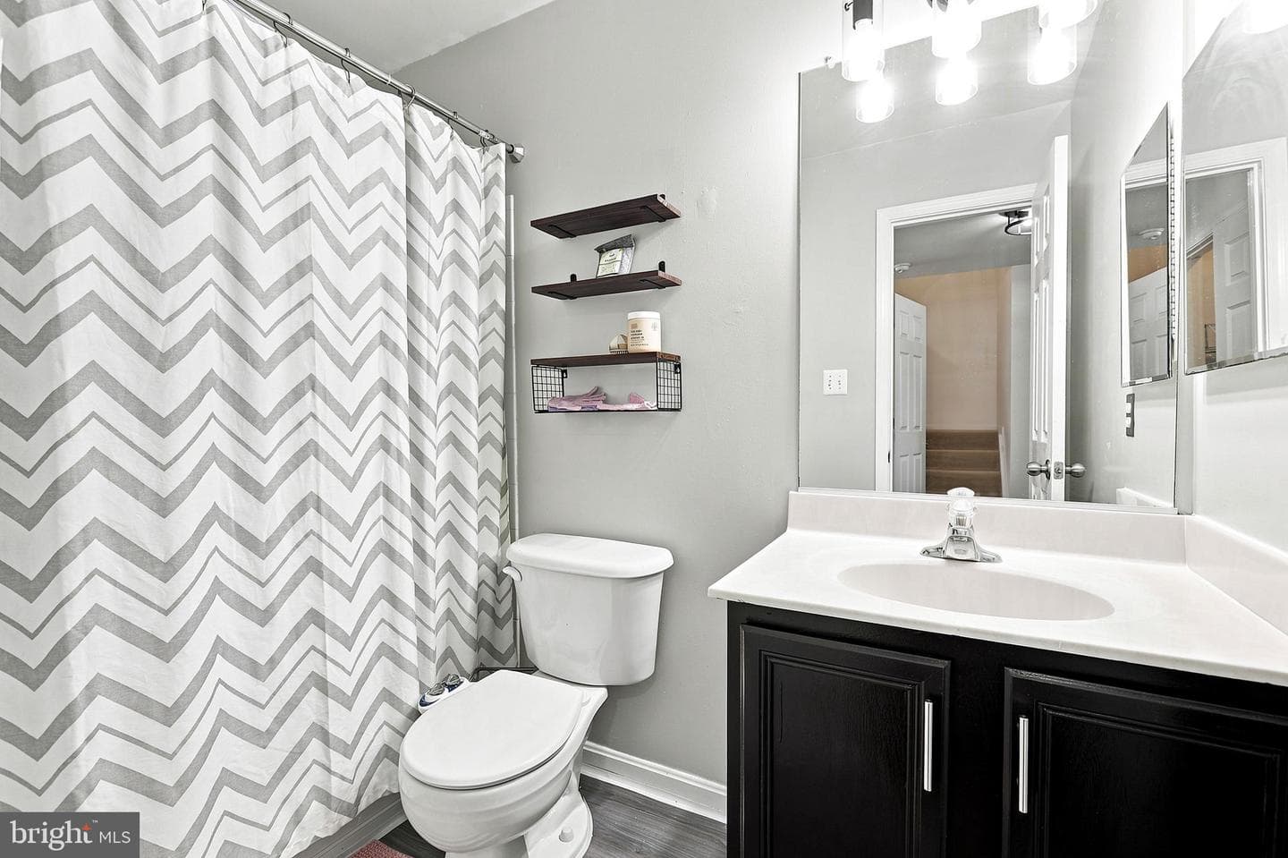 5200 Drakes Court photo 29