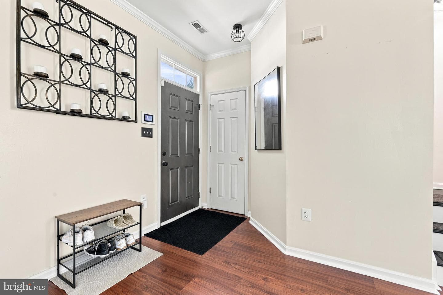 5200 Drakes Court photo 4