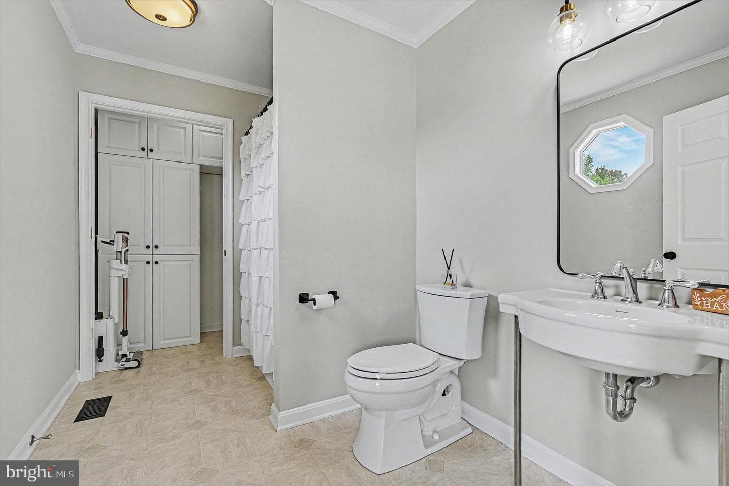 4404 Savannah Street photo 27
