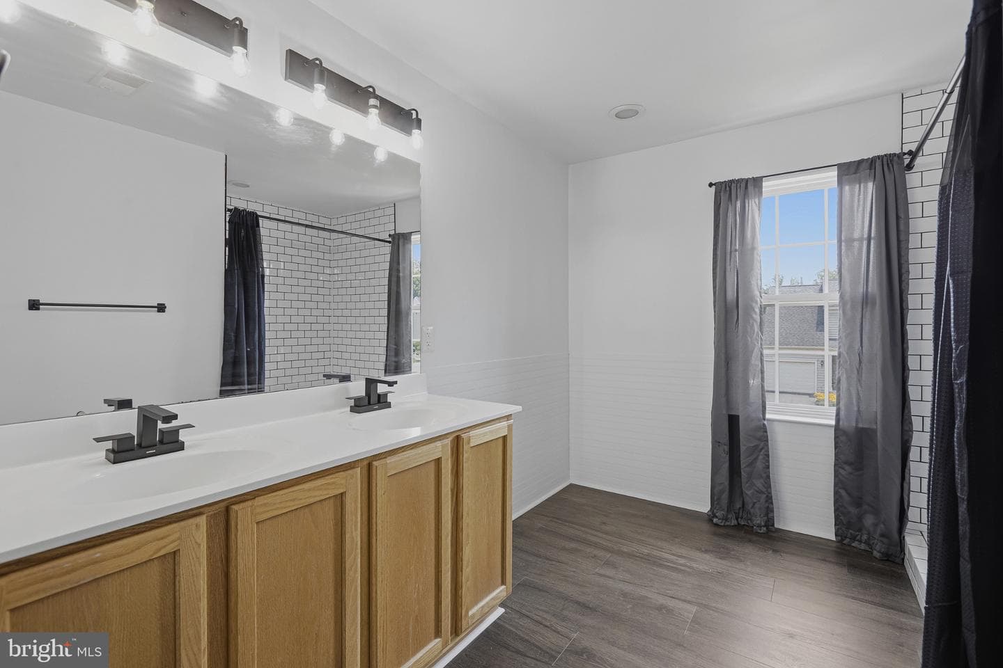 11804 Fullers Lane photo 17