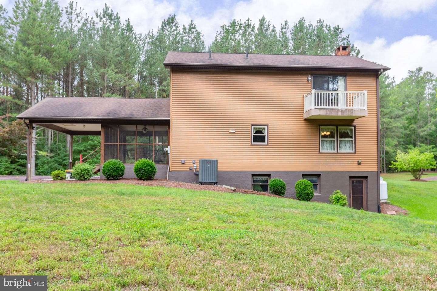 11051 Alden Road photo 17