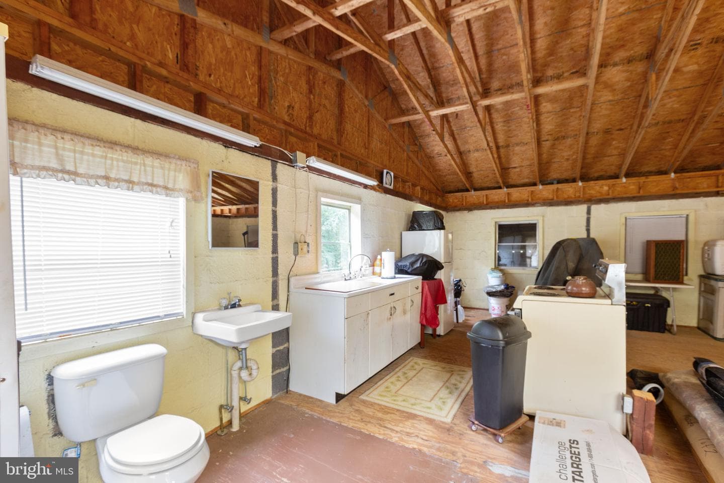 11051 Alden Road photo 56