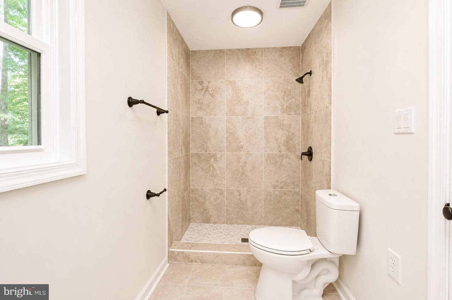 185 Pond Point Avenue photo 13