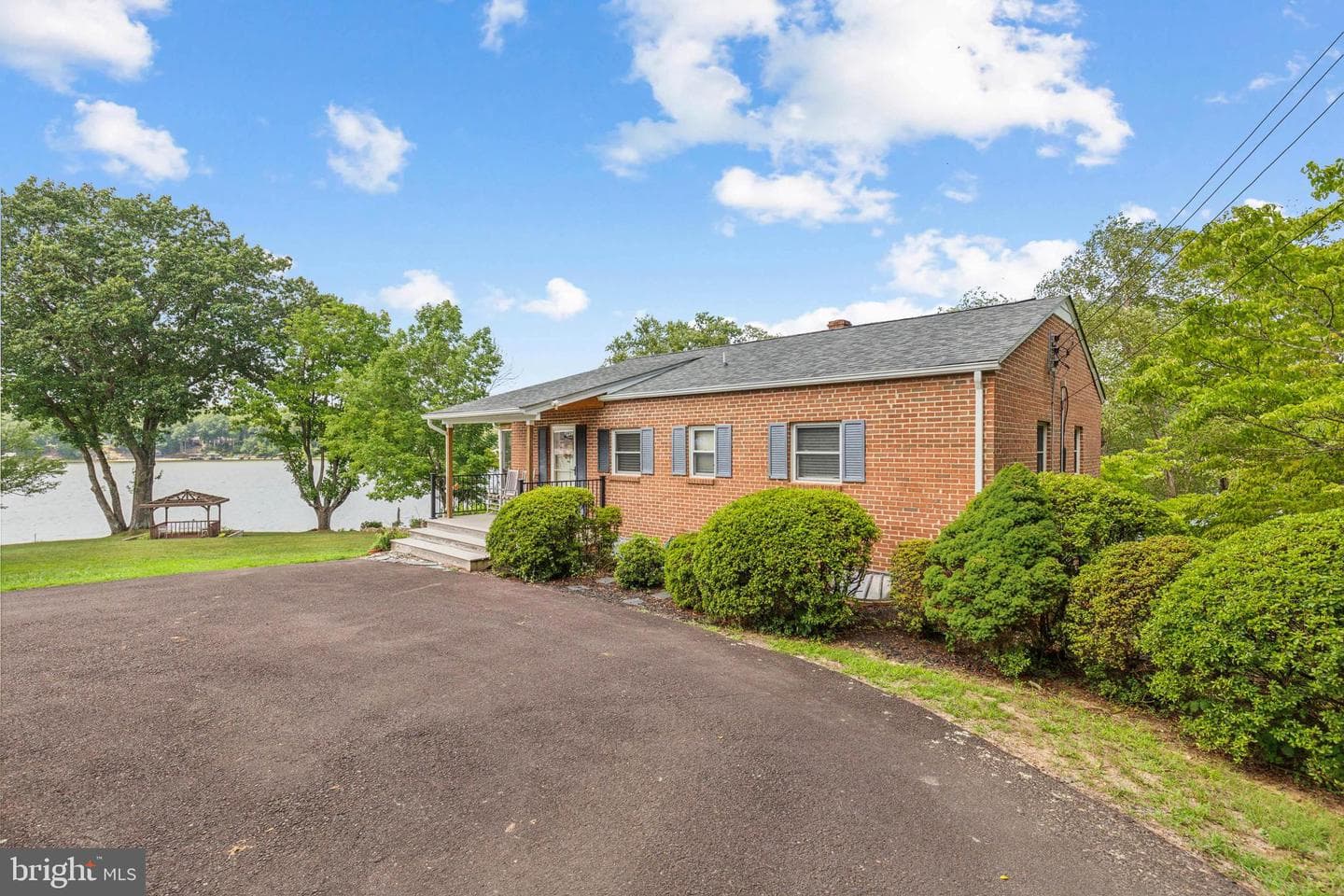 285 Lakeview Circle photo 12