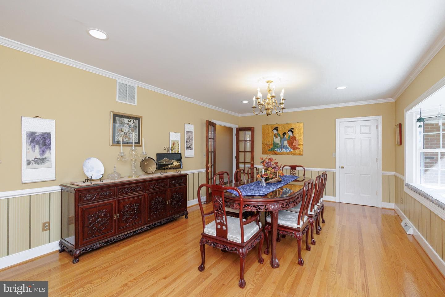 503 Fifth Street E photo 16