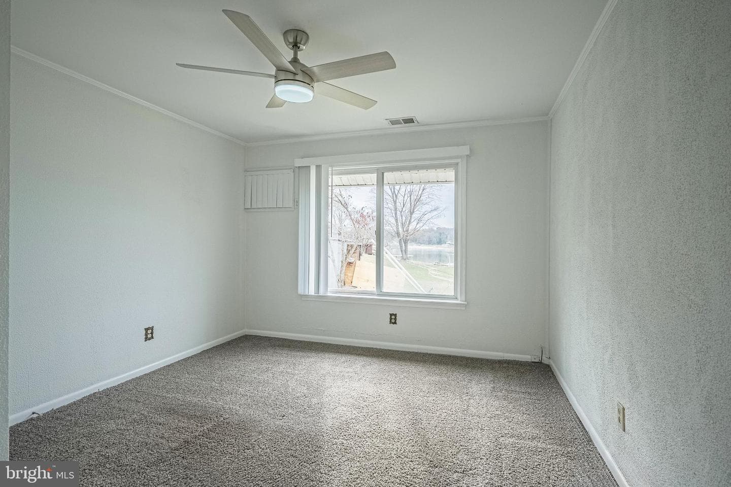 115 Lakeview Circle photo 28