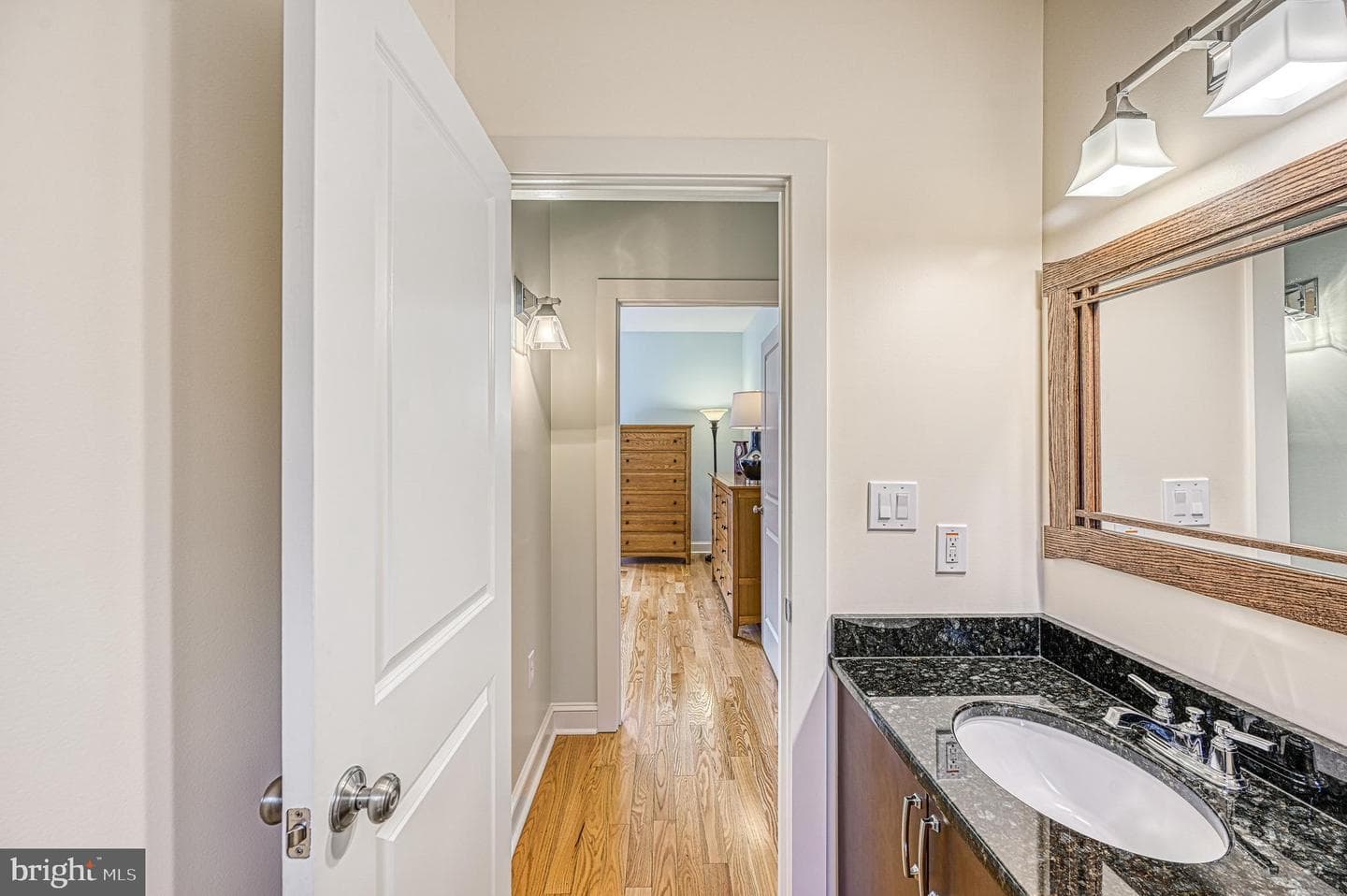 241 William Street photo 22