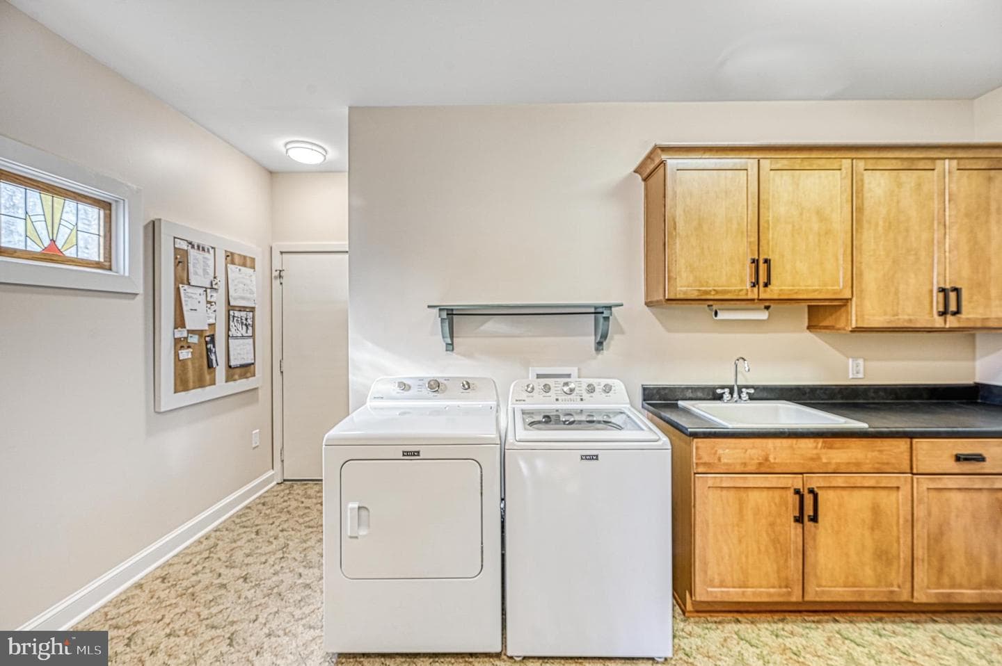 241 William Street photo 34
