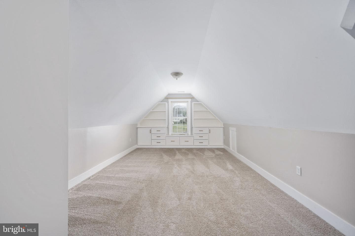 86 Long View Drive photo 57