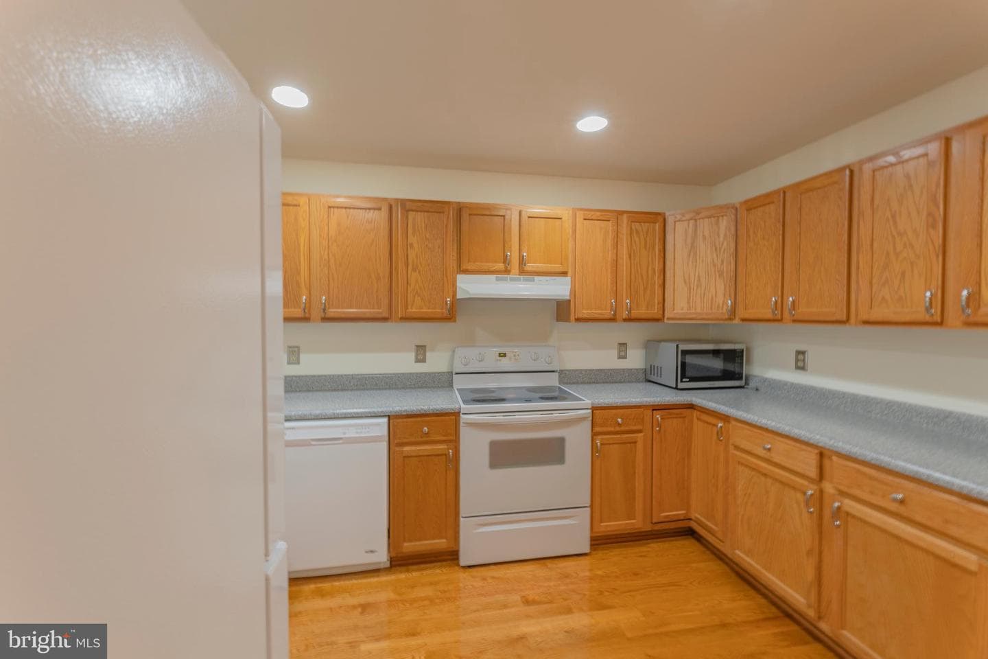 288 Lake Front Drive photo 5