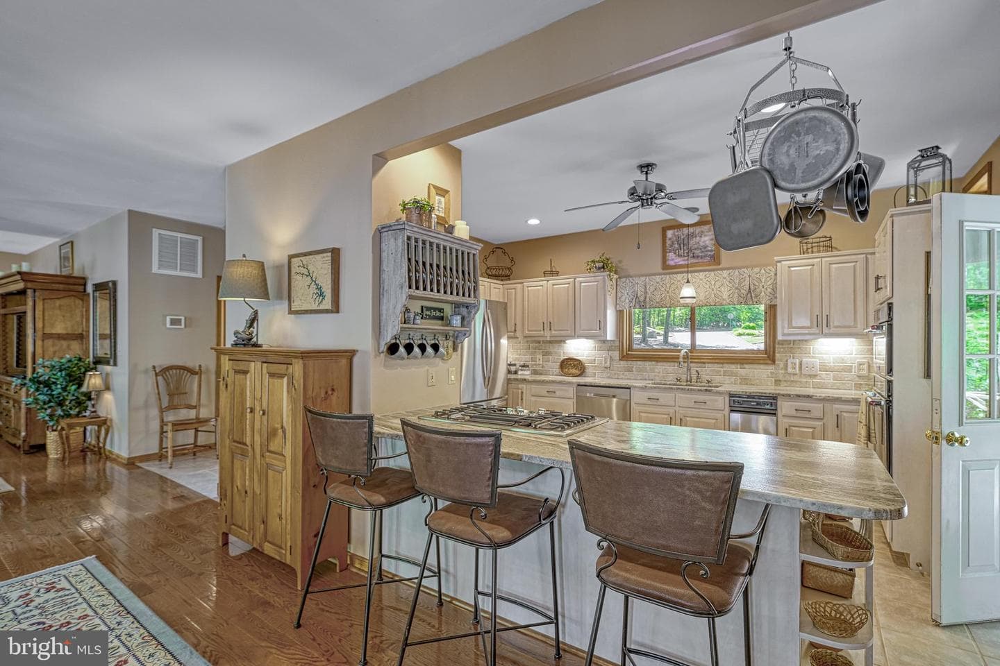 524 Douglas Road photo 15
