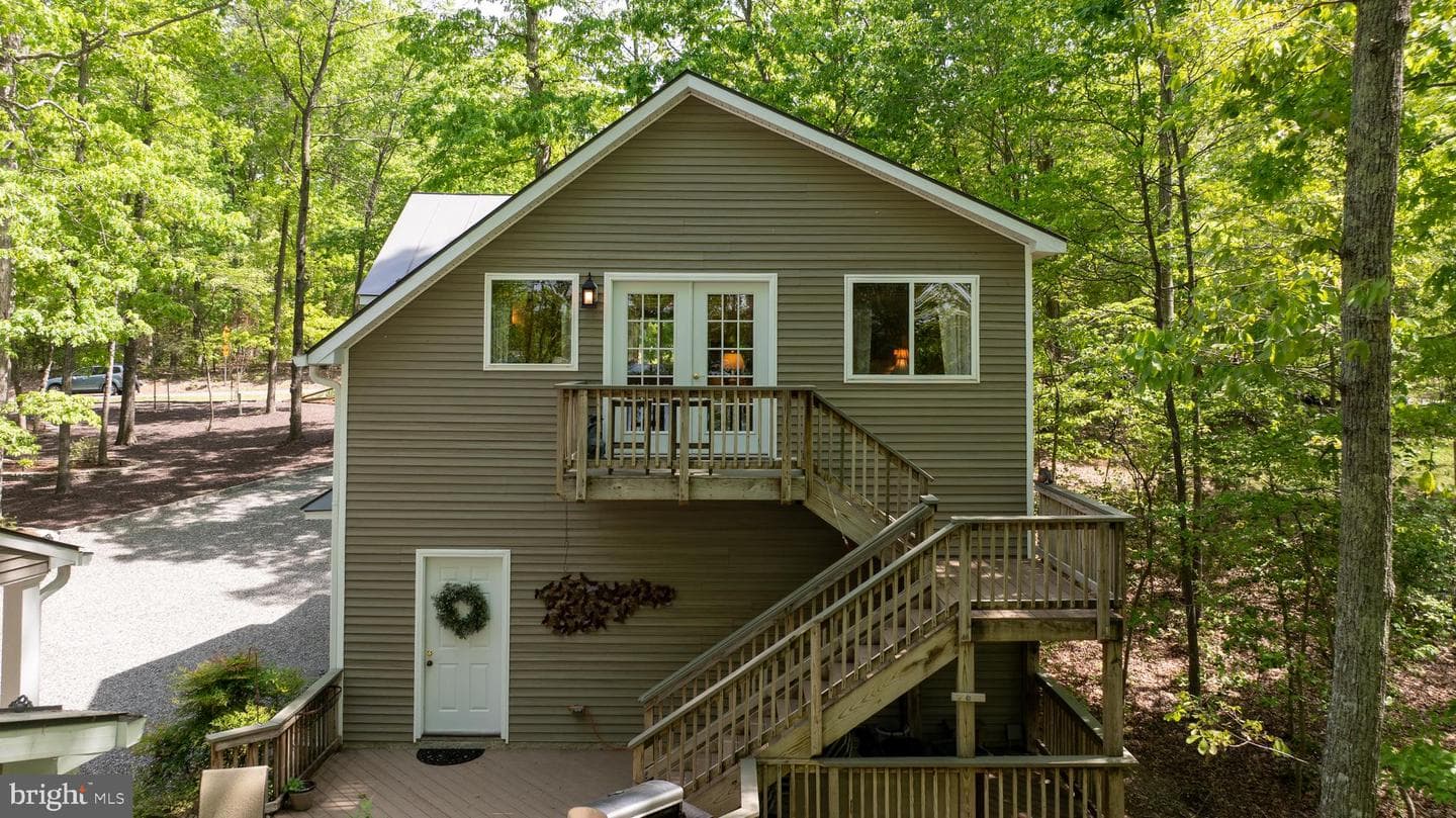 524 Douglas Road photo 34