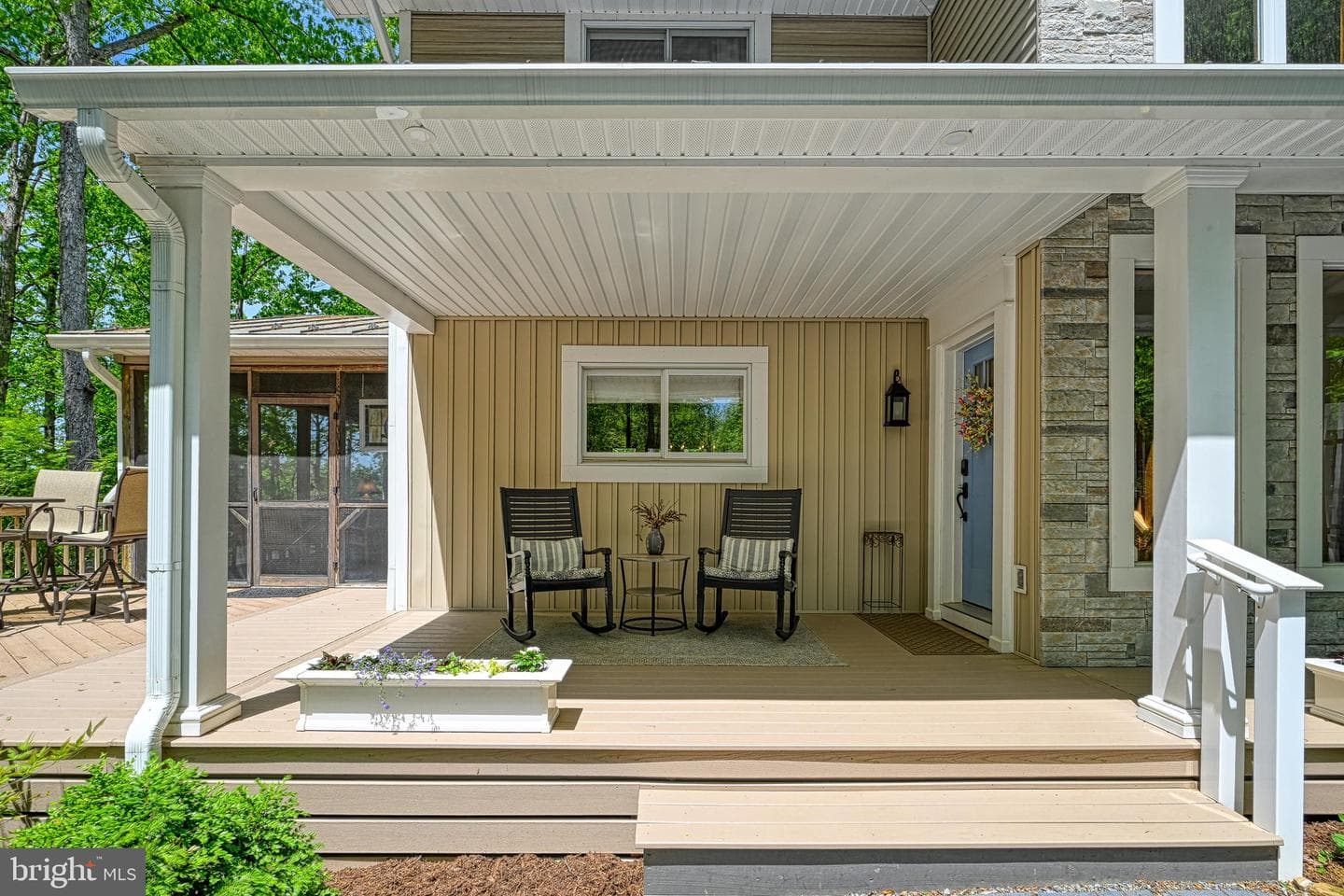 524 Douglas Road photo 7