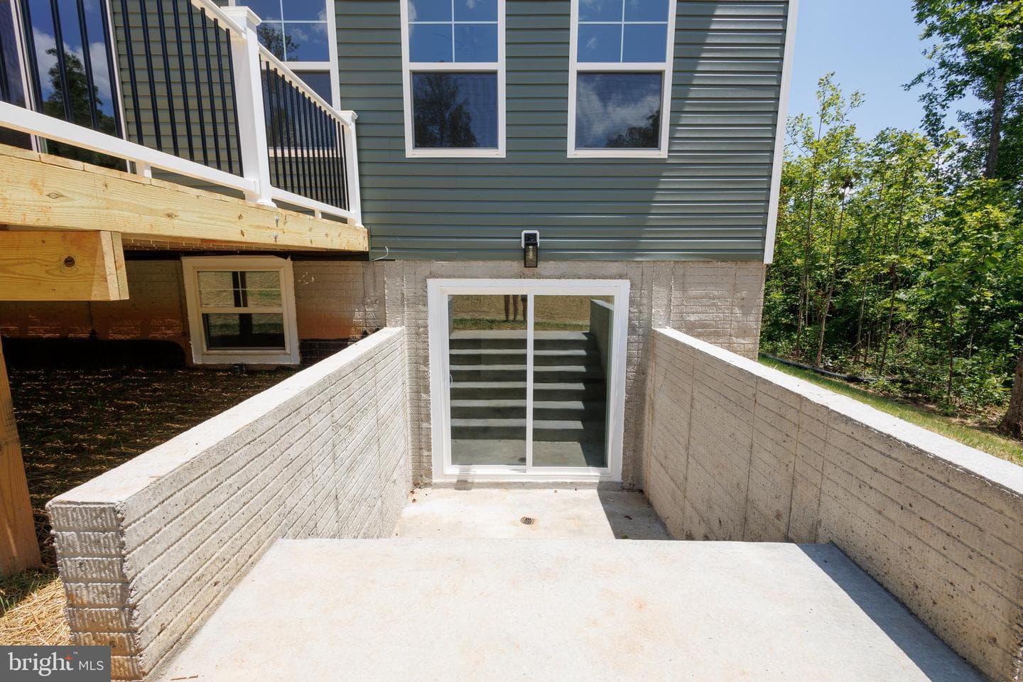 135 Fairview Drive photo 29
