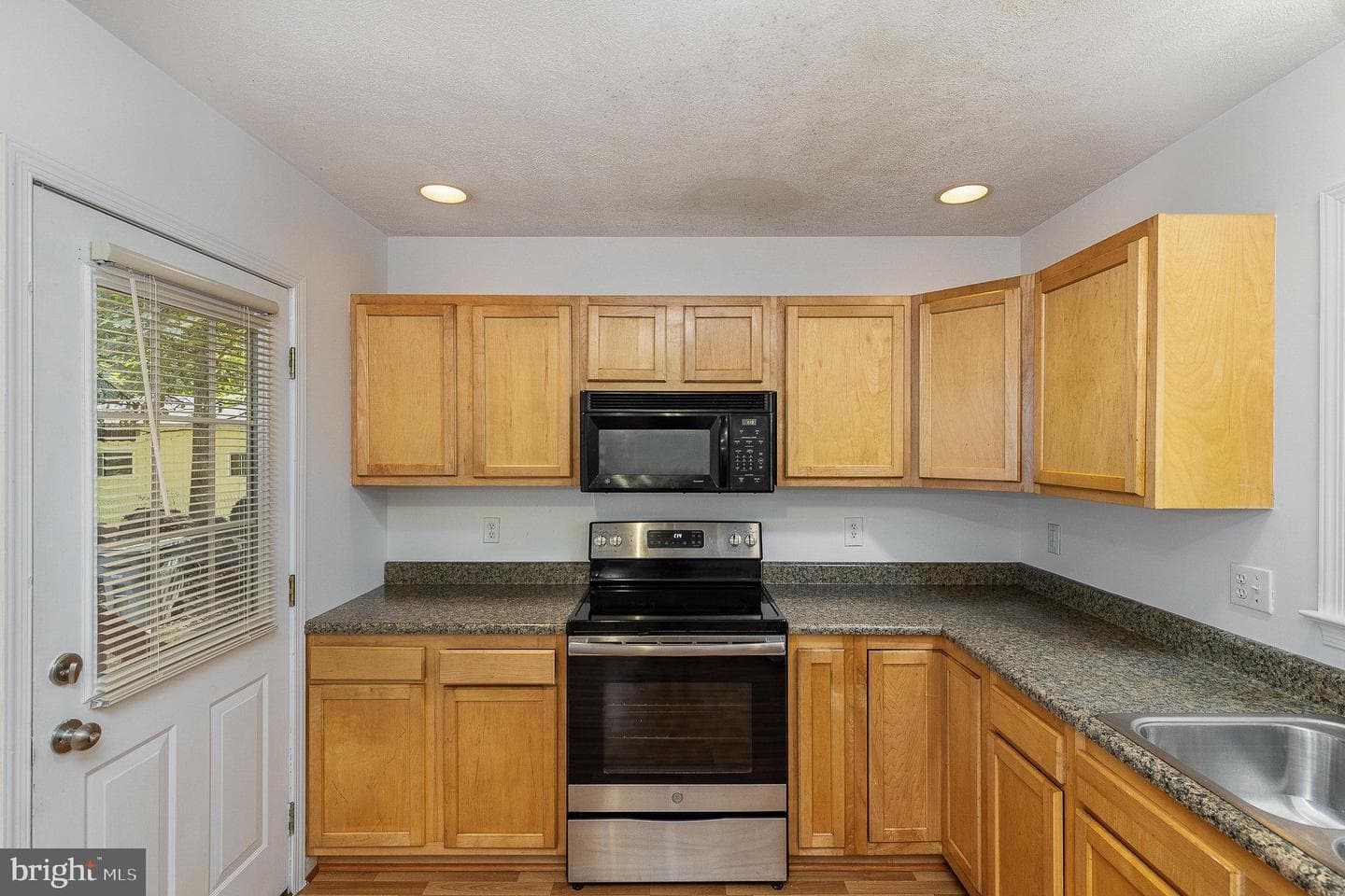 127 Ferndale Drive photo 7
