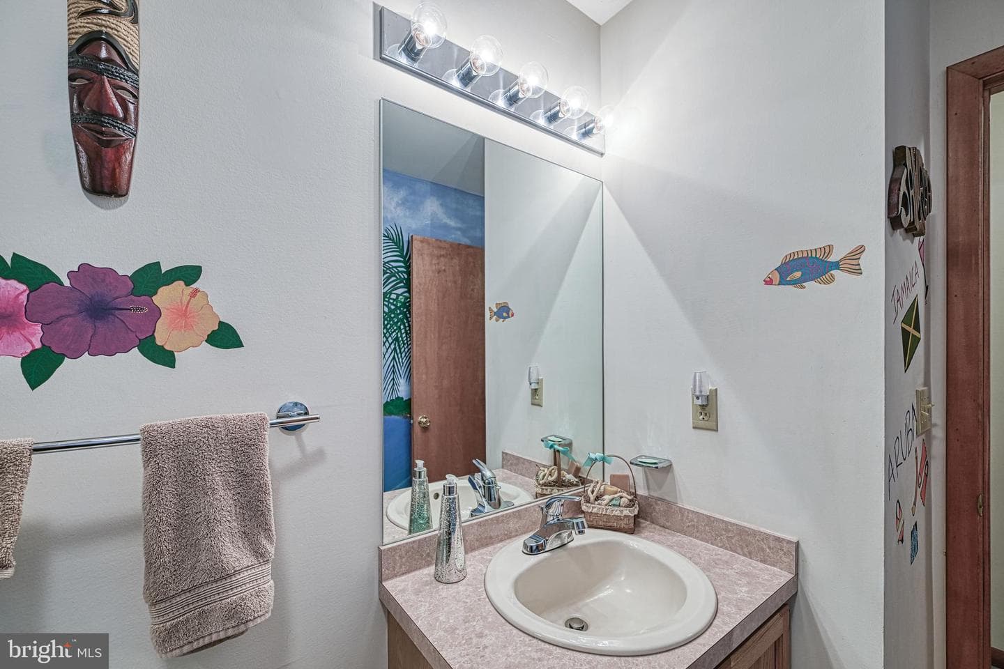958 Pine Harbour photo 48