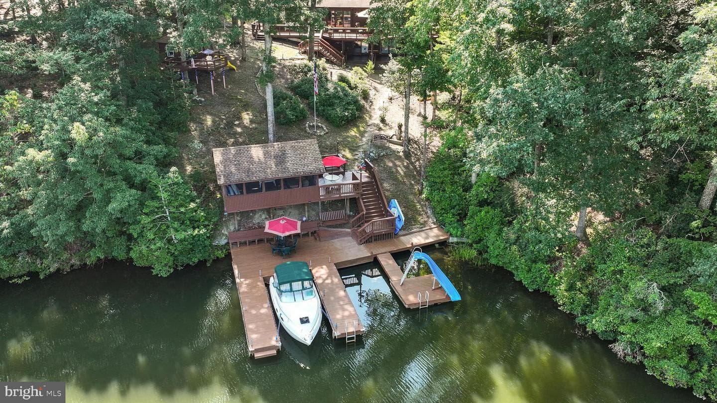 958 Pine Harbour photo 7