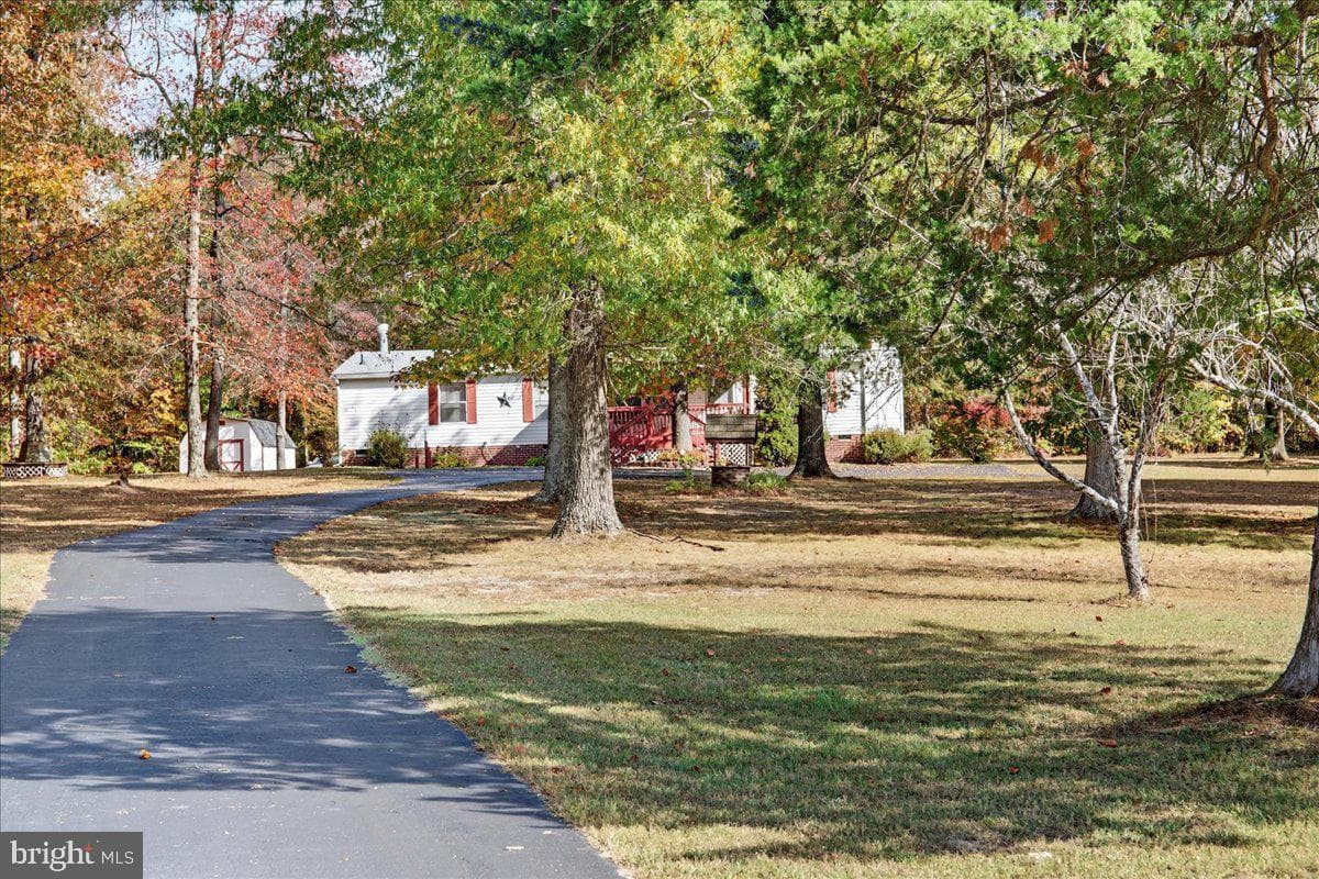 220 Chalklevel Road photo 17