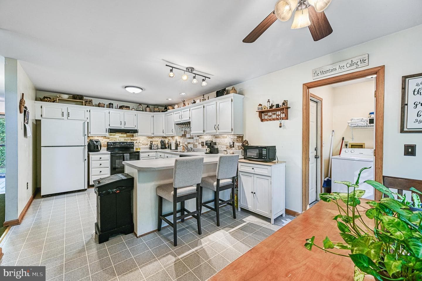1270 Kennon Road photo 19