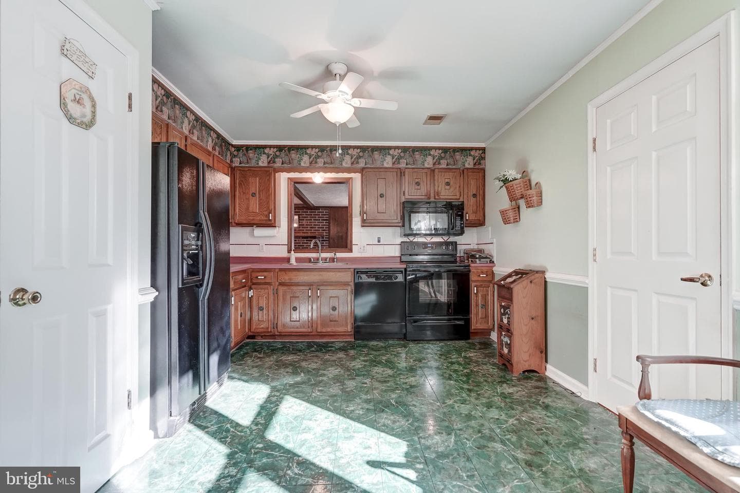 209 Walnut Woods Drive photo 11