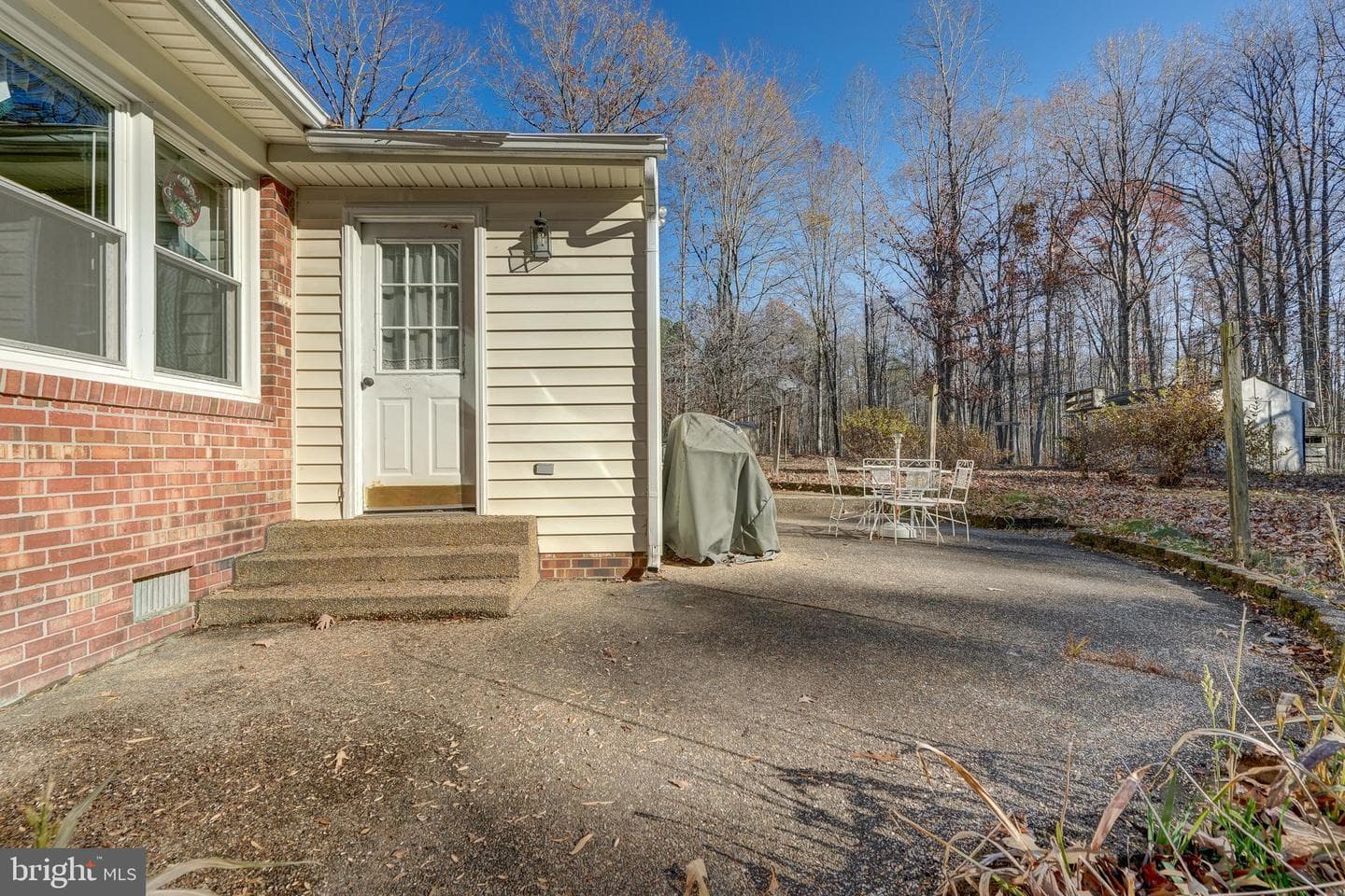 209 Walnut Woods Drive photo 38