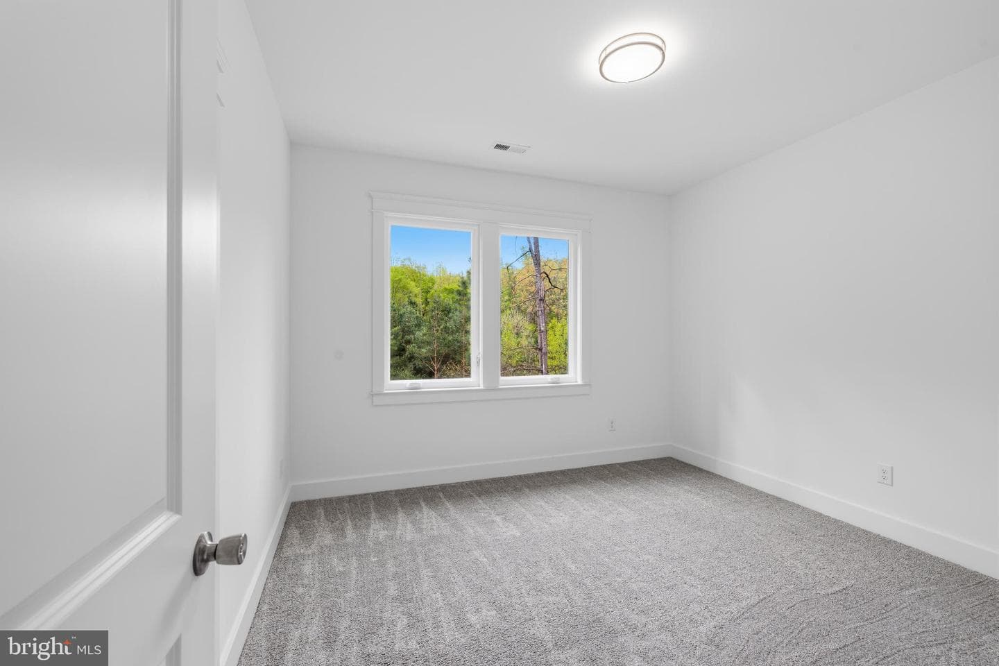 515 Noahs Landing Drive photo 40