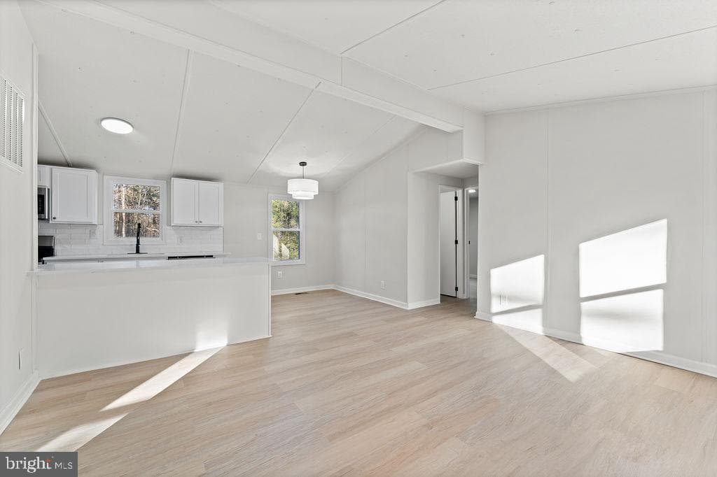 71 White Pine Lane photo 2