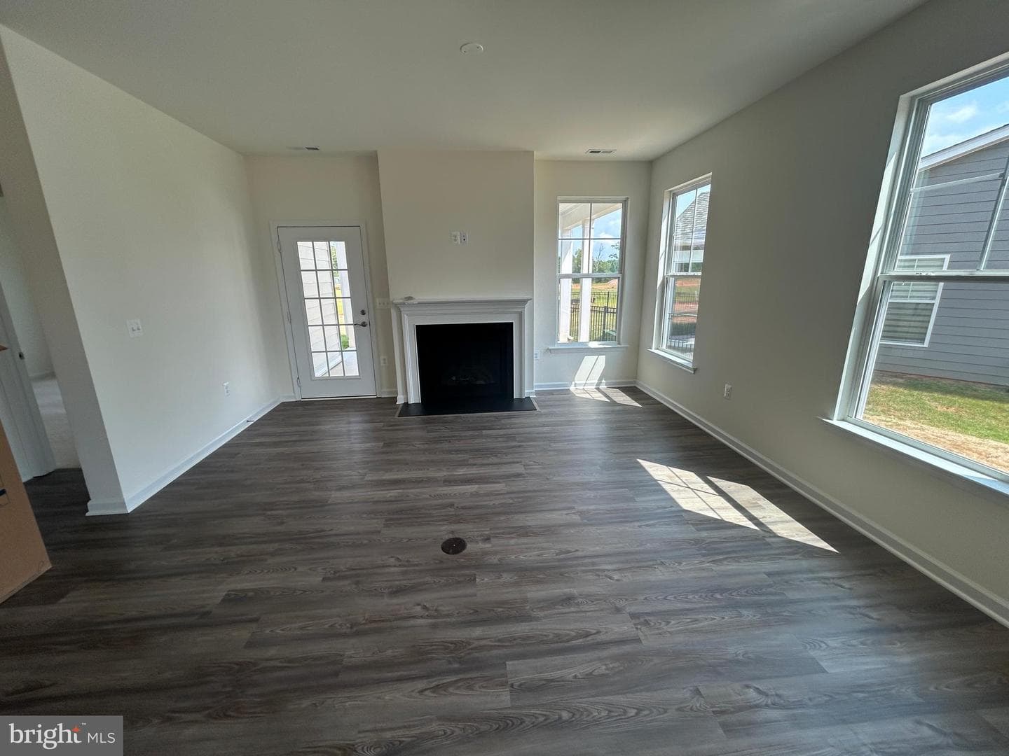 464 Bayberry Lane photo 4
