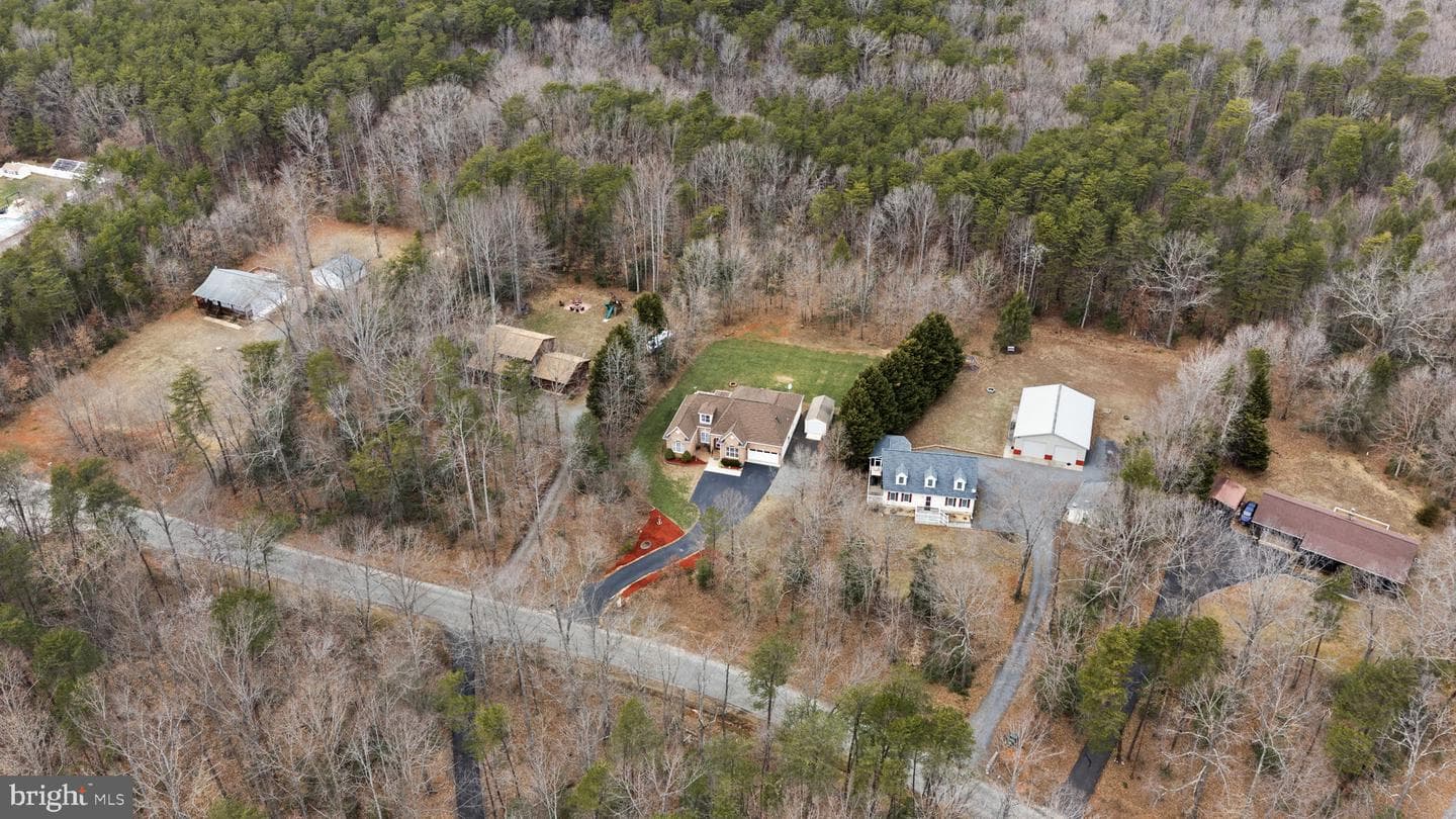 575 Tall Pines Dr photo 60