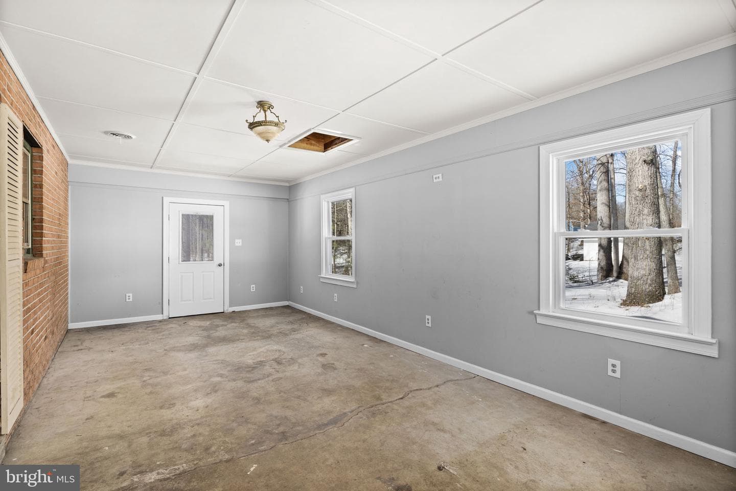 727 Chalklevel Road photo 24