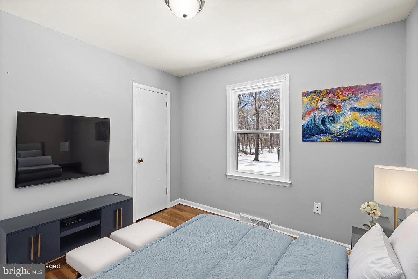 727 Chalklevel Road photo 9