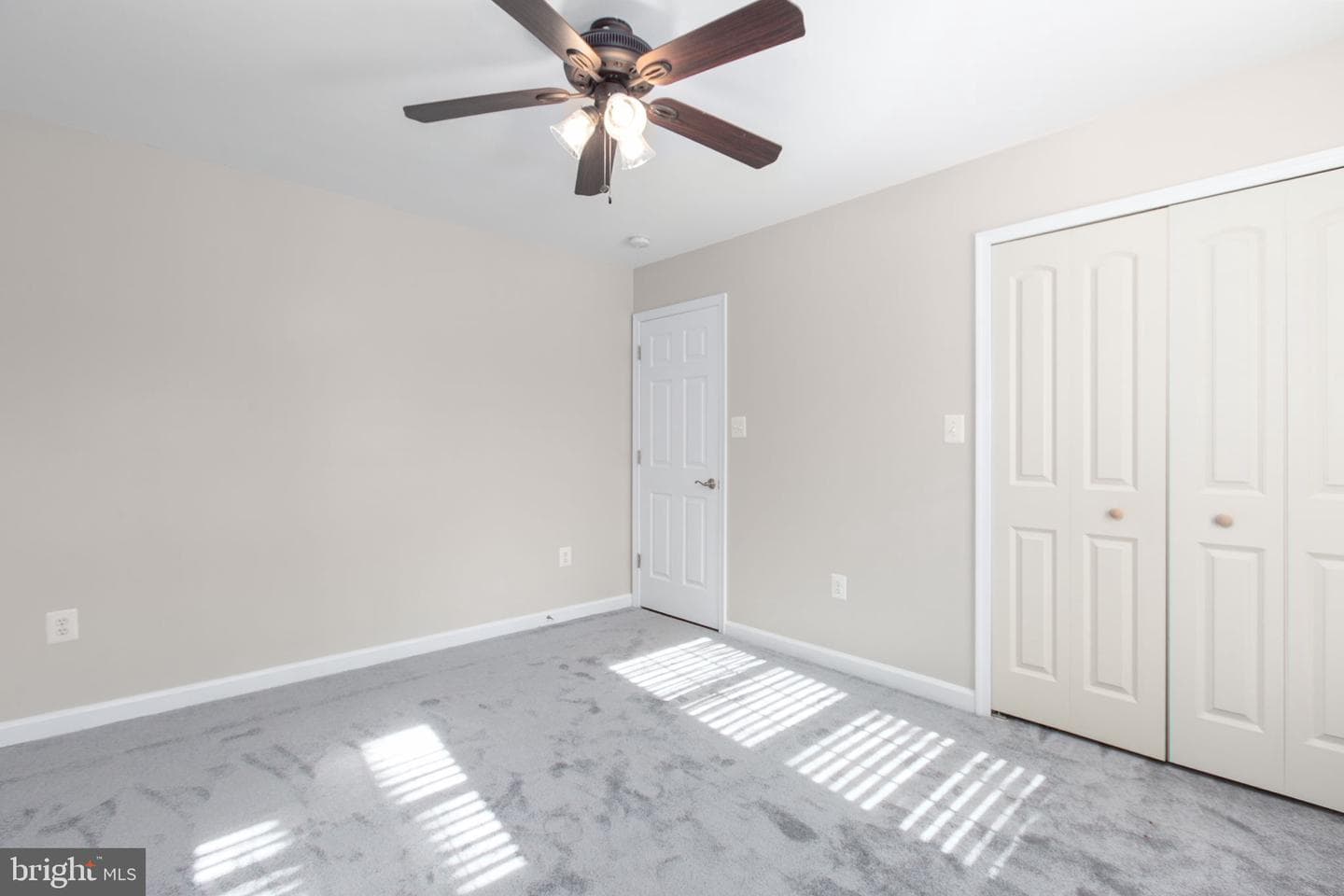 219 Oakwood Drive photo 28