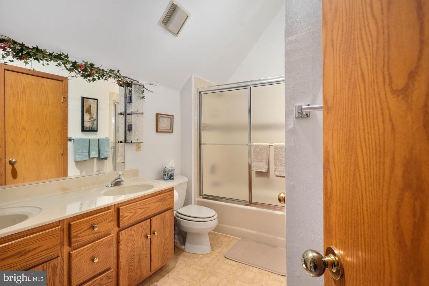 54 Tara Cir photo 48