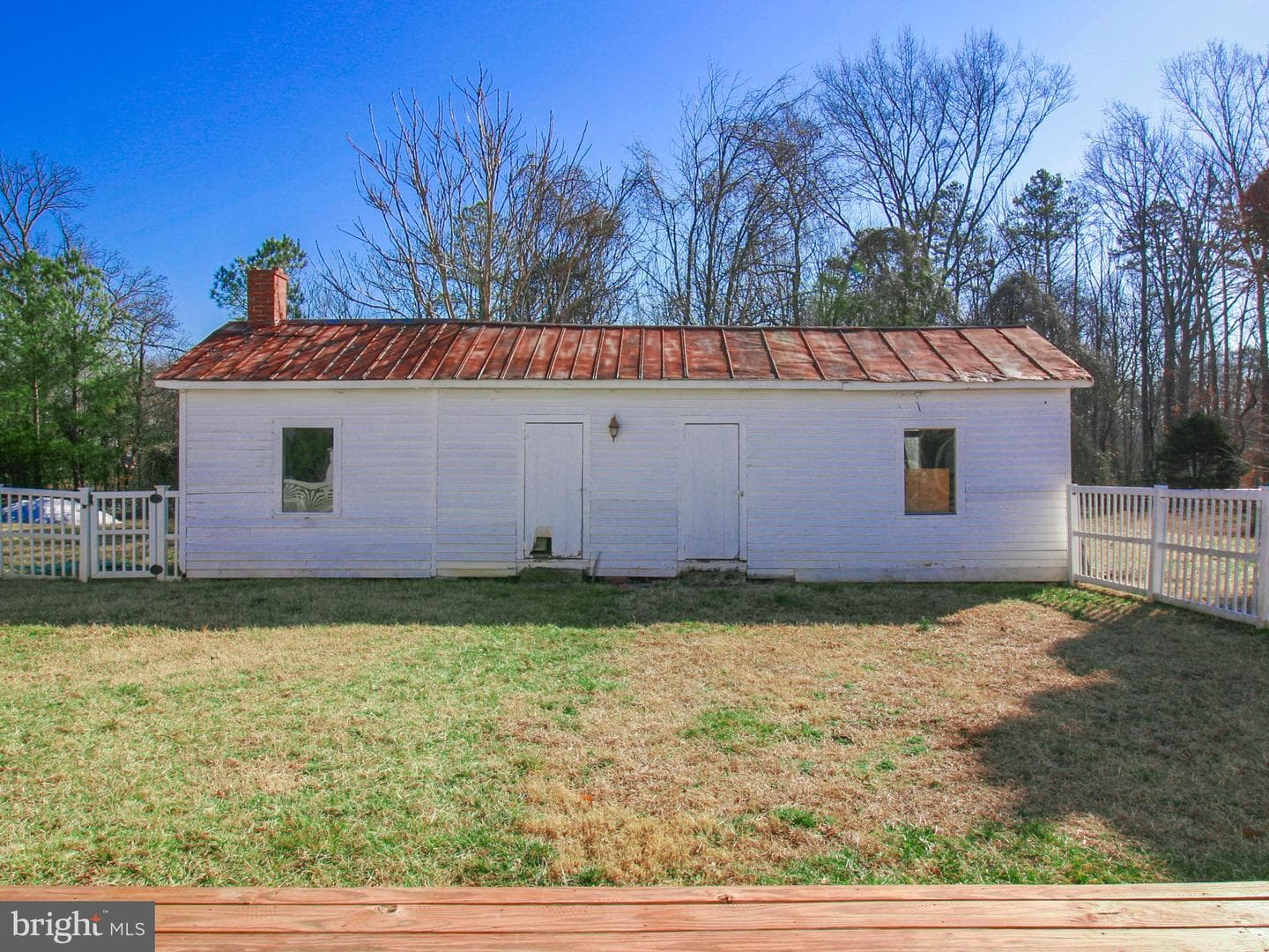 324 Mineral Avenue photo 3