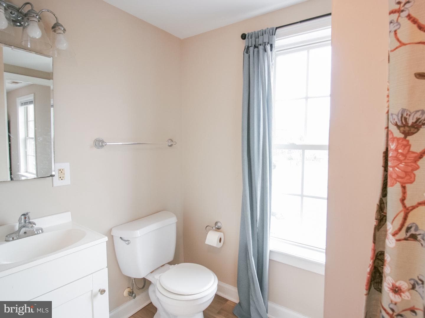 324 Mineral Avenue photo 33