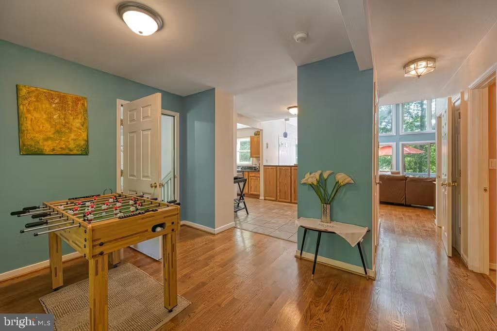 68 Emma Jane Lane photo 30