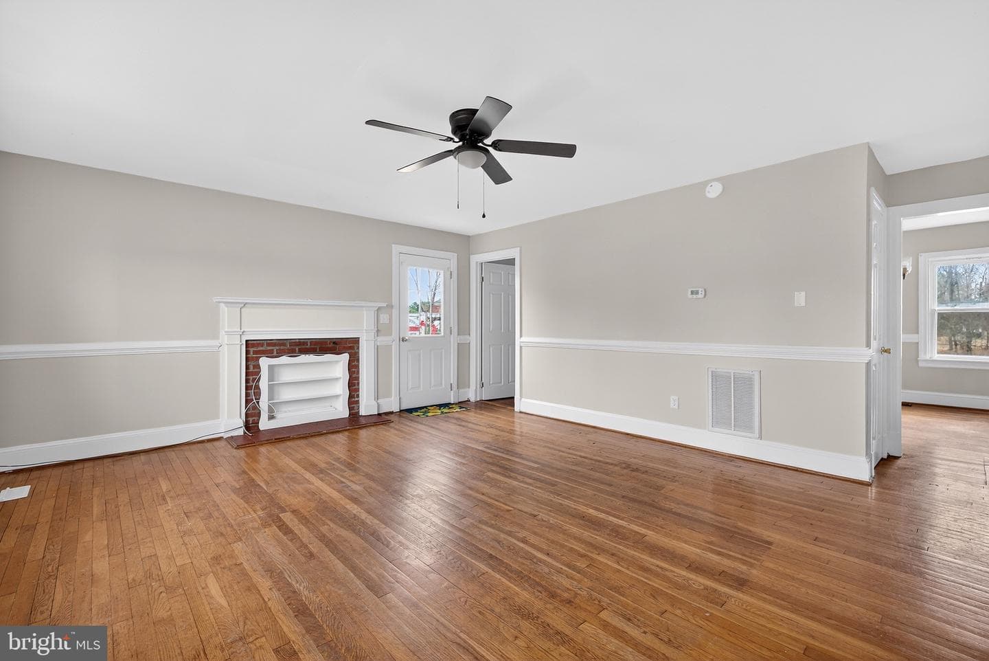 101 Lyde Avenue photo 6