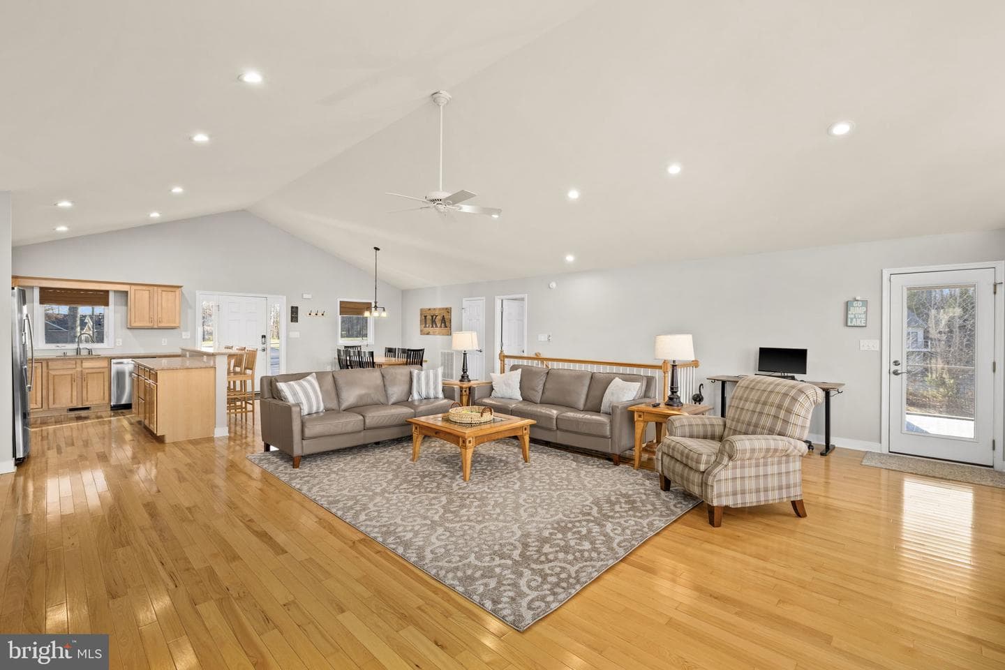 2045 Lake Forest Drive photo 30