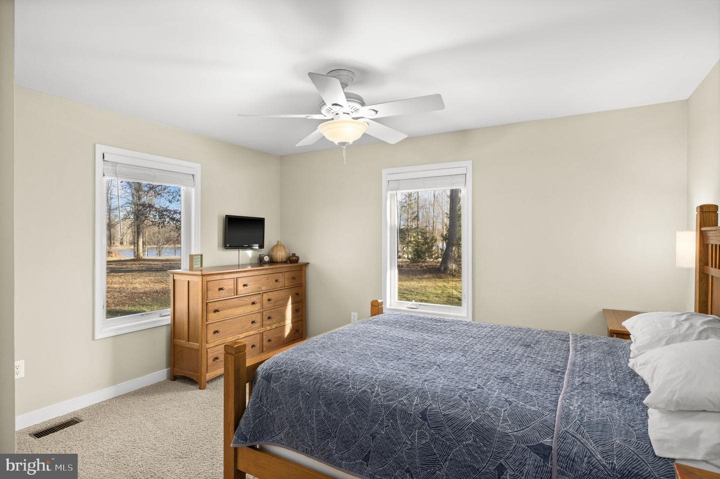 2045 Lake Forest Drive photo 47