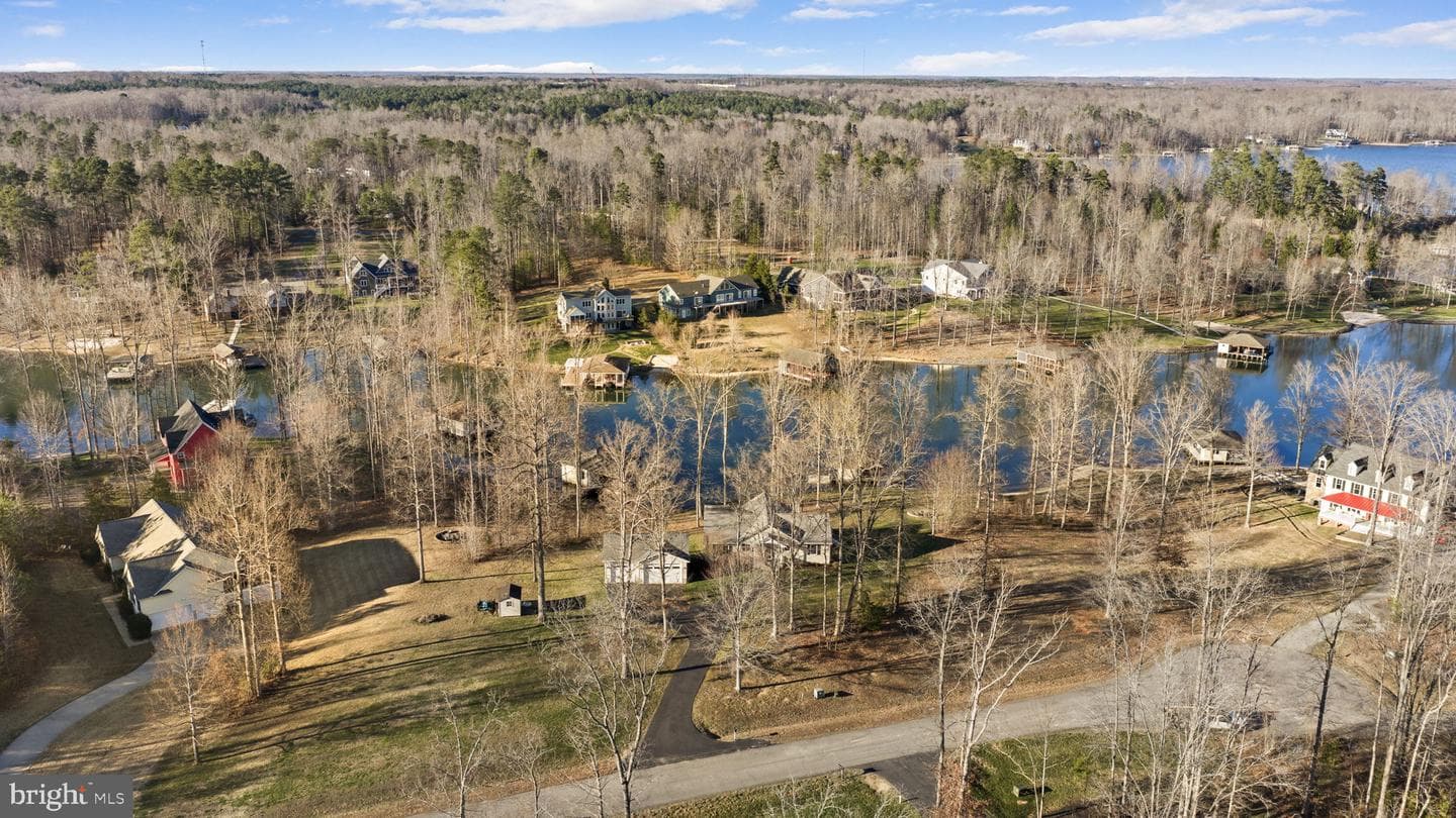 2045 Lake Forest Drive photo 92