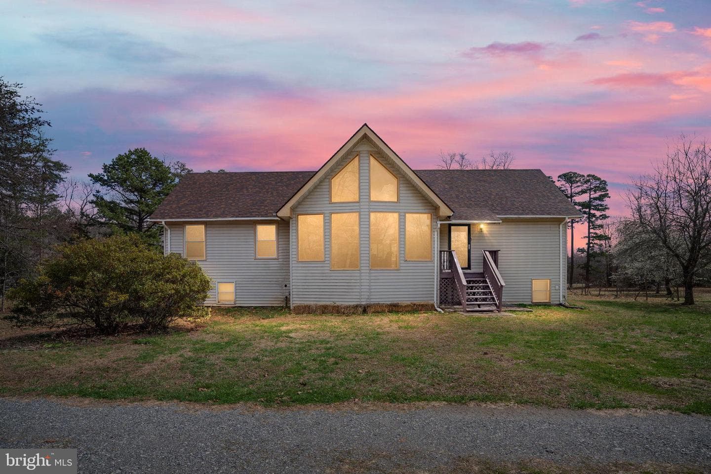 586 Jacoby Road photo 3